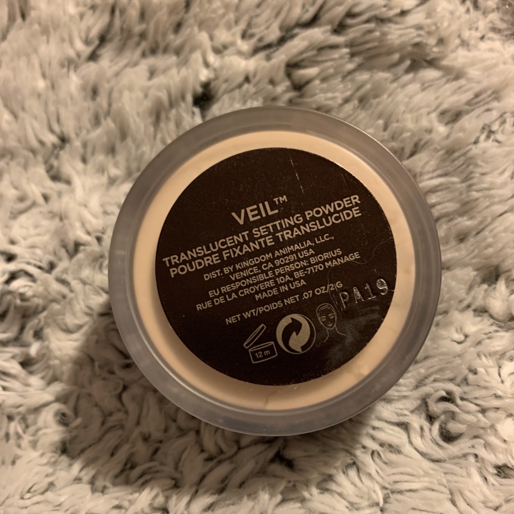 Veil Translucent Setting Powder Mini - Picture 2 of 2